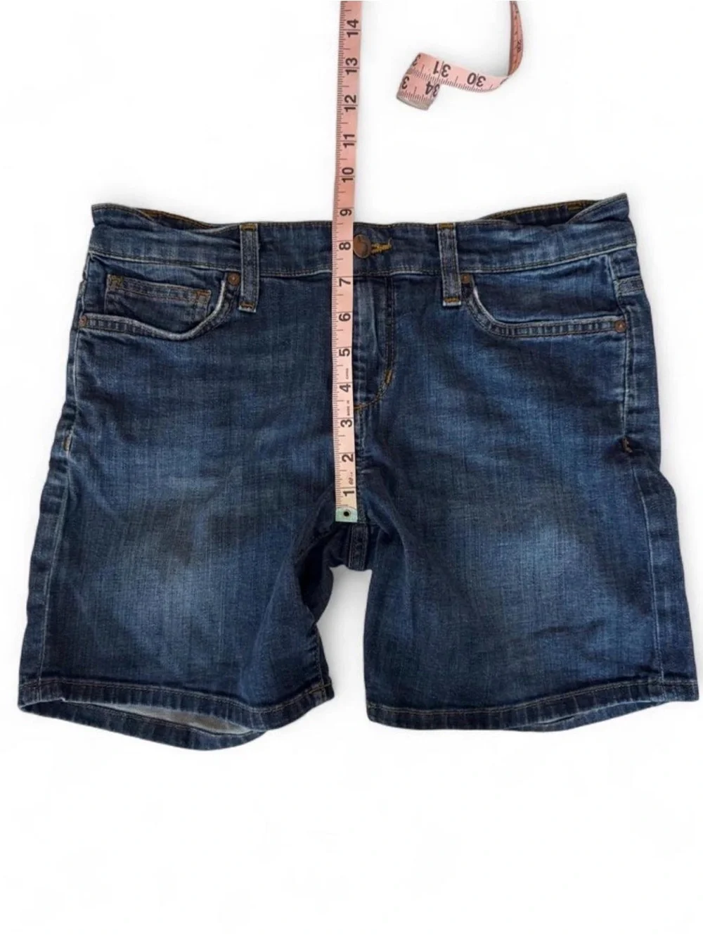 Vintage y2k-era Joe’s Jeans low-rise denim jean shorts size 27